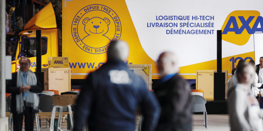 Camion de livraison spécialisée et déménagement du Groupe Axal